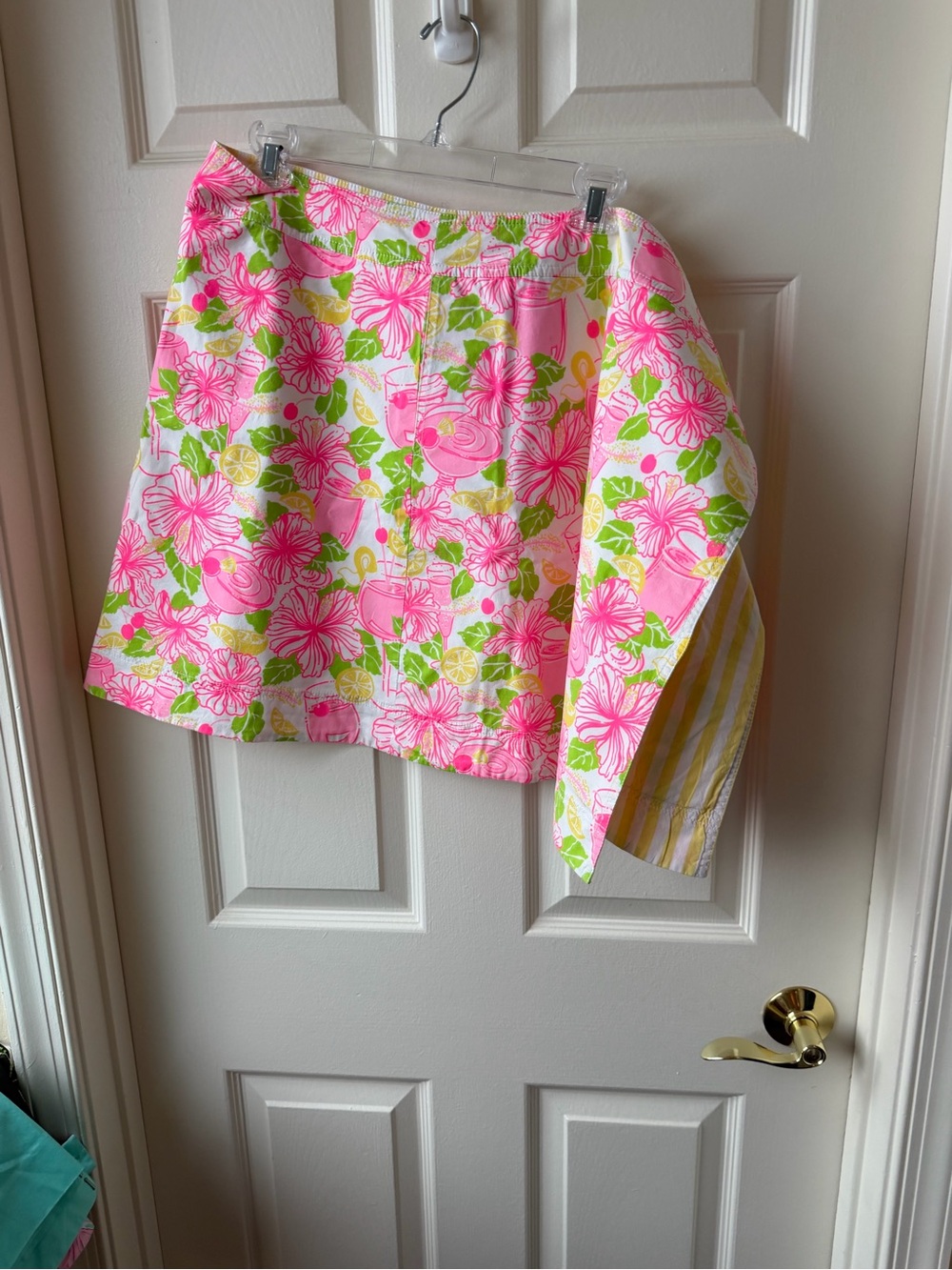 Lilly Pulitzer pink floral Yellow and White Striped sz 10 wrap button skirt - Picture 5 of 5